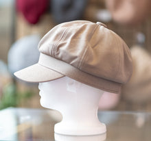 Load image into Gallery viewer, Fall / winter Hat 2 (four colours)