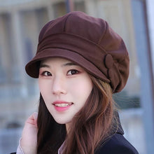 Load image into Gallery viewer, New style octagonal plain cap with soft brim  (Five colors)