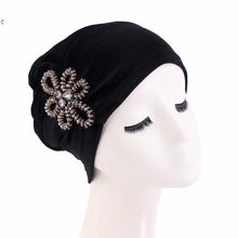 Load image into Gallery viewer, Velvet headwrap with shinning design (Six colors)