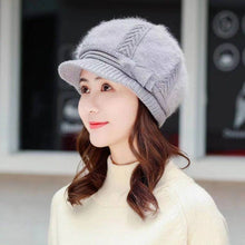 Load image into Gallery viewer, Winter Hat with brim 9 (Seven colours)