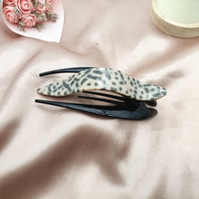 Load image into Gallery viewer, large swallow-tailed Hair clips with animal print 13cm (three-colours )