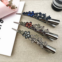 Load image into Gallery viewer, Sparkly Alligator large Hair clips with two butterfly (Three colours)