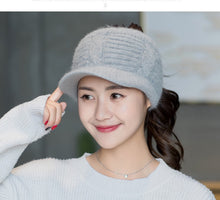 Load image into Gallery viewer, Winter knit Hat with brim 13 (Seven colours)
