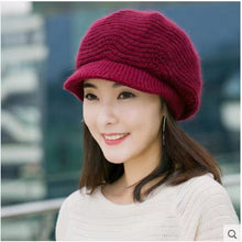 Load image into Gallery viewer, Winter Hat with brim 15 (Six colours)
