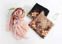 Load image into Gallery viewer, Linen feeling  long  flower design scarf/shawl
