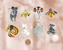 Load image into Gallery viewer, Sort of animal brooches  (one piece price from $8-$15)
