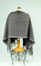 Load image into Gallery viewer, Winter wool feeling larger shawl designed with small check (Three colours)
