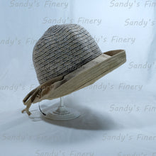 Load image into Gallery viewer, Fall/winter  Hat with brim
