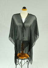 Load image into Gallery viewer, Plain silk feeling buttoned shawl (nine colours)
