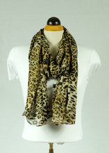 Load image into Gallery viewer, Animal print pattern cotton feeling long scarf （two colours）
