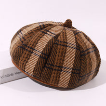 Load image into Gallery viewer, Wool check plaid Beret
