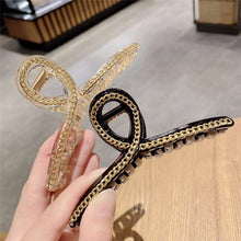 Load image into Gallery viewer, Fashion large Claw Hair clips with gold chain design (three-colours )
