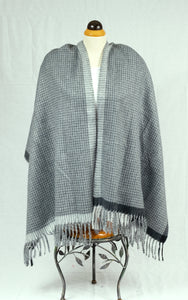 Winter wool feeling larger shawl designed with small check (Three colours)