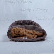 Load image into Gallery viewer, Winter knit Hat 2 (Four colours)
