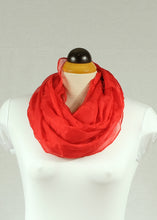 Load image into Gallery viewer, Plain silk feeling buttoned shawl (nine colours)
