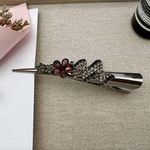 Load image into Gallery viewer, Sparkly Alligator large Hair clips with two butterfly   (Three colours)
