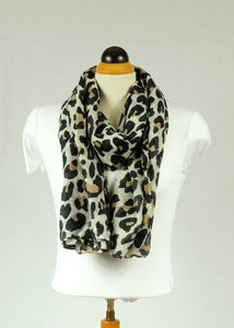 Animal print pattern cotton feeling long scarf （two colours）