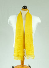 Load image into Gallery viewer, Plain silk feeling buttoned shawl (nine colours)
